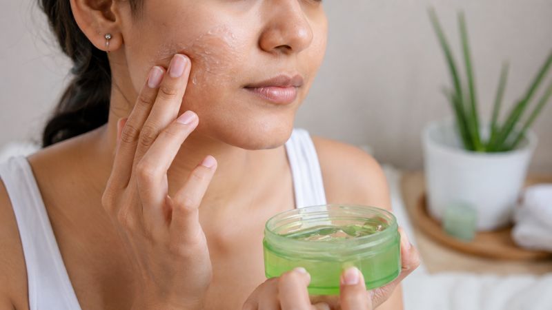  gel used to soothe dry and irritated skin